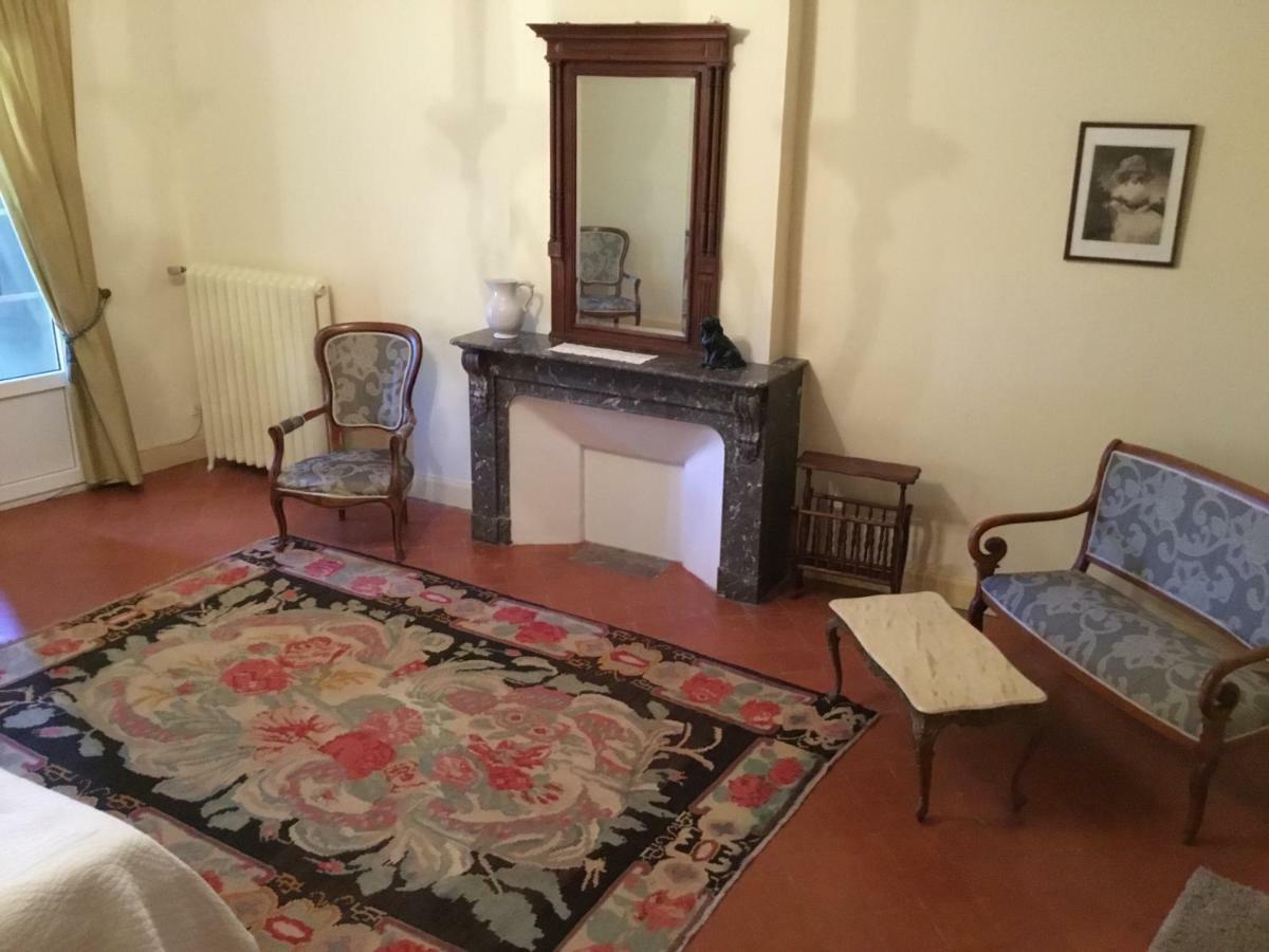 Bed and breakfast La Maison Quarante Chambre photo